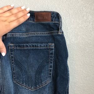 BRAND NEW 💫💫 HOLLISTER JEANS DISTRESSED